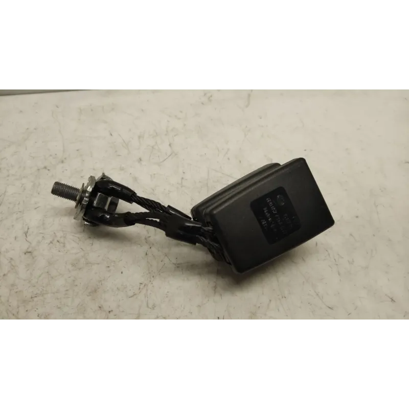 Pretensionneur central arriere volkswagen polo 6r/6c v