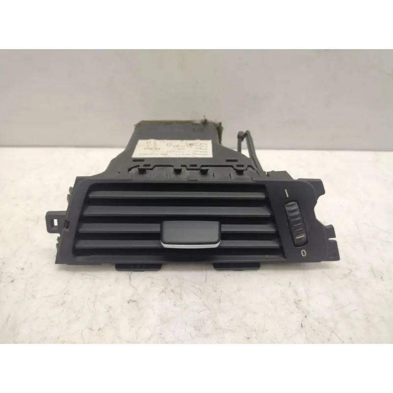 Grille aeration avant droite bmw serie 3 e90/e91