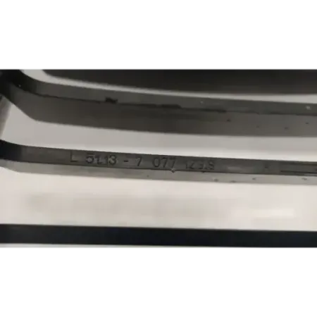 Calandre gauche bmw serie 1 e87/e81