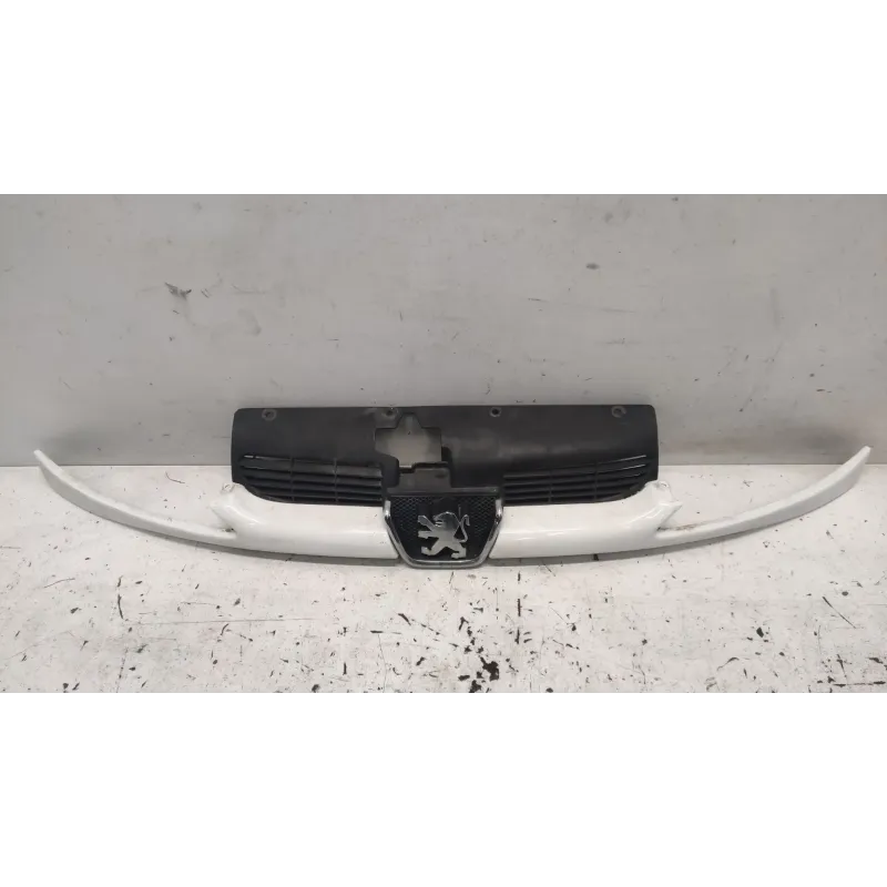 Calandre peugeot 206