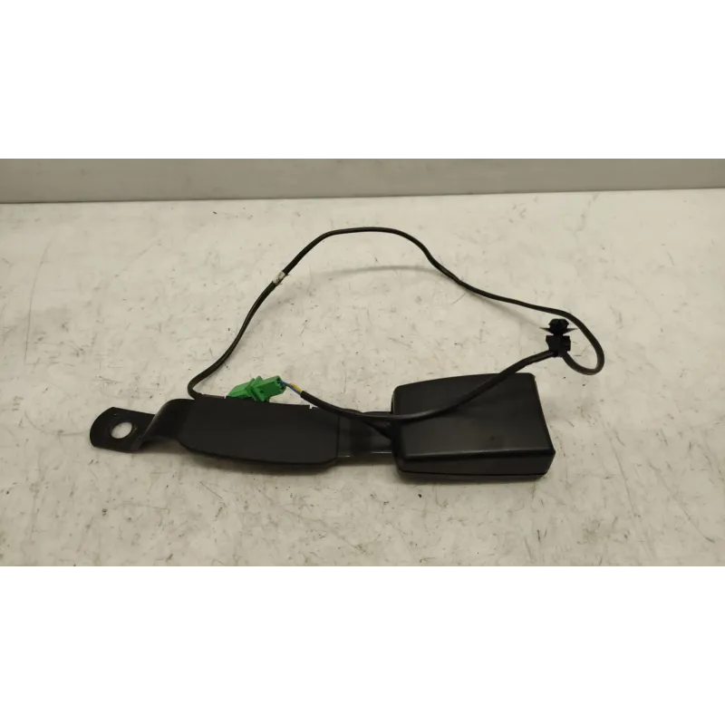 Pretensionneur avant droit volkswagen polo 6r/6c v