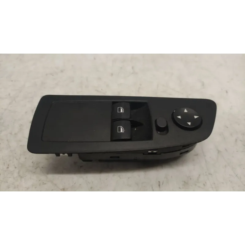 Commande leve-glace porte avant gauche bmw serie 1 e87/e81
