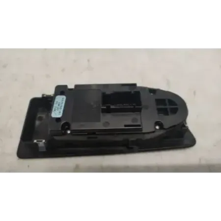Commande leve-glace porte avant gauche bmw serie 1 e87/e81