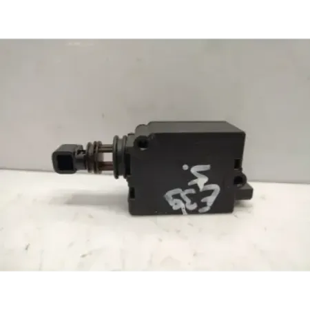 Moteur ouverture/fermeture hayon bmw serie 5 e39