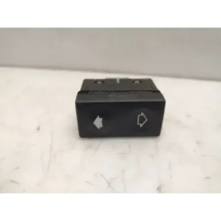 Commande leve-glace porte avant gauche bmw serie 3 e36