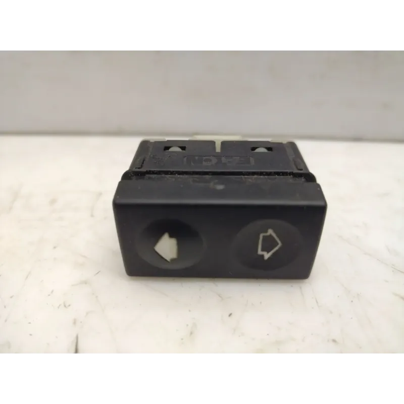 Commande leve-glace porte arriere gauche bmw serie 3 e36