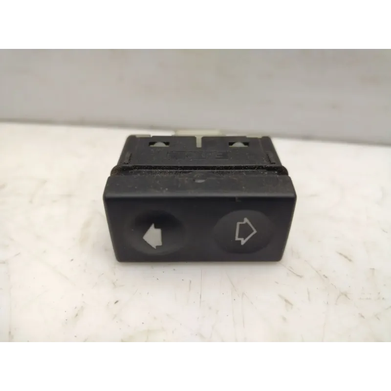 Commande leve-glace porte avant gauche bmw serie 3 e36