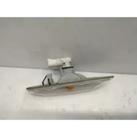 Repetiteur avant gauche bmw serie 1 e82/e88