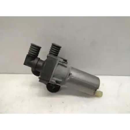 Pompe a eau auxiliaire bmw serie 1 e87/e81