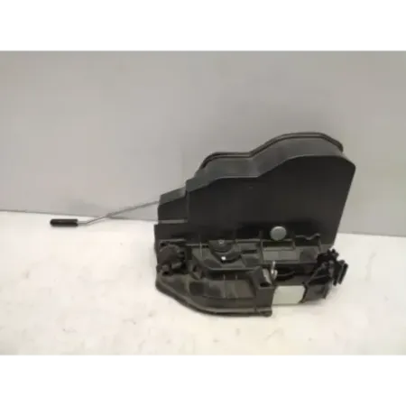 Serrure porte arriere droite bmw serie 1 e87/e81
