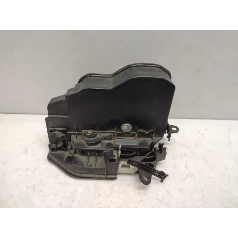 Serrure porte arriere droite bmw serie 7 e65/e66