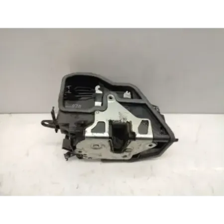 Serrure porte arriere droite bmw serie 7 e65/e66