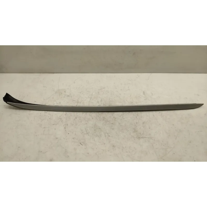 Baguette lateral pare-brise gauche bmw serie 3 e90/e91