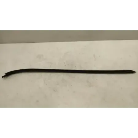 Baguette lateral pare-brise gauche bmw serie 3 e90/e91