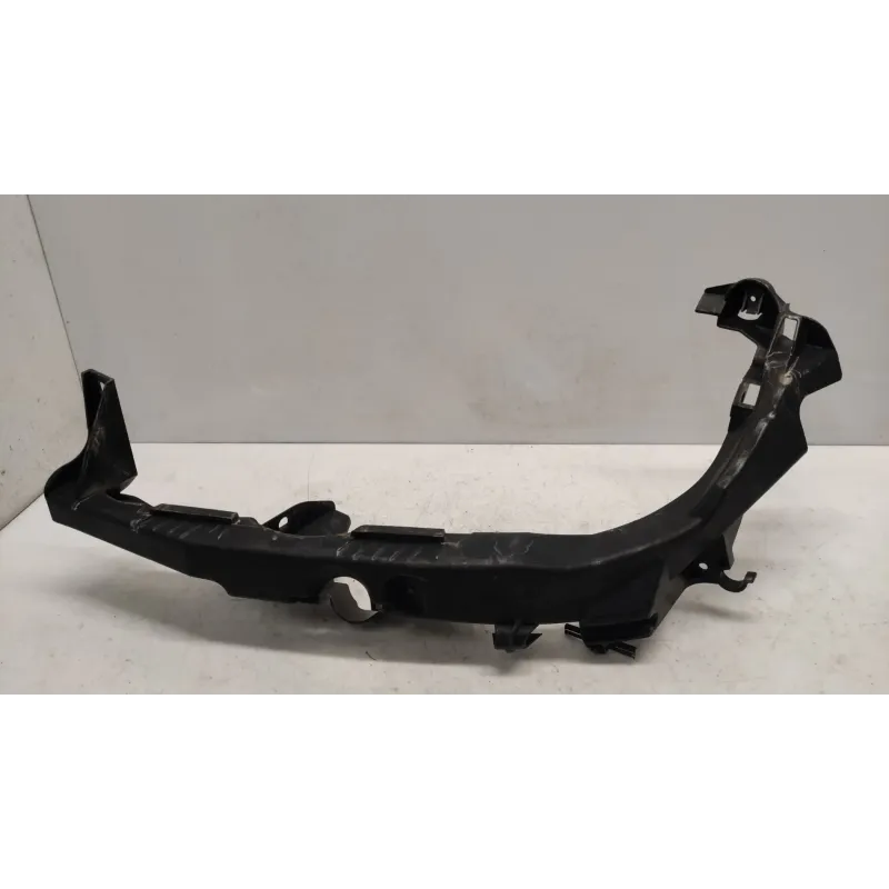 Support phare gauche bmw serie 3 e90/e91