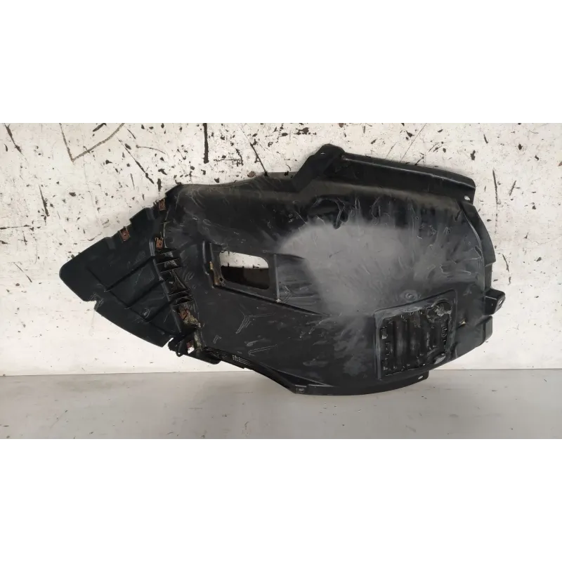 Pare-boue aile avant gauche 2/2 bmw serie 3 e90/e91