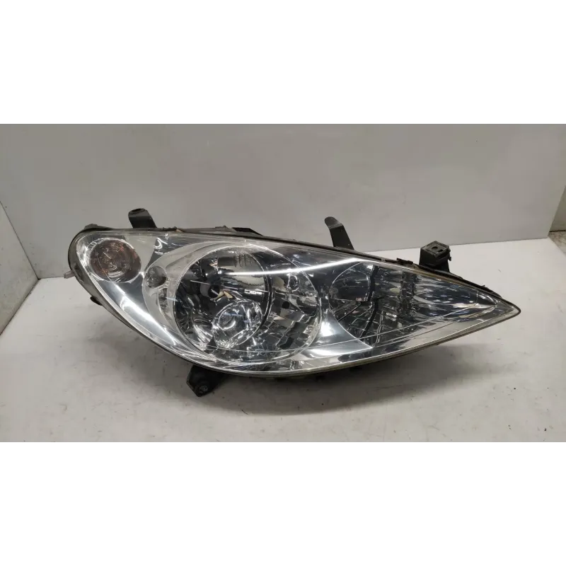 Phare droit peugeot 307