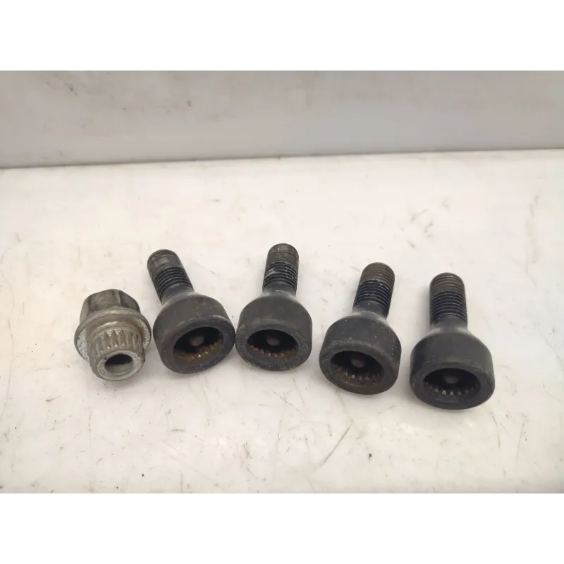 Ecrou antivol bmw serie 1 e82/e88