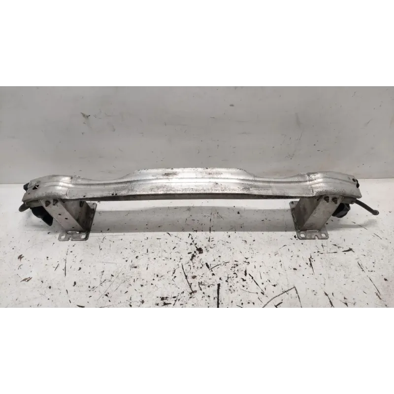 Renfort pare-choc avant audi a4 8k b8