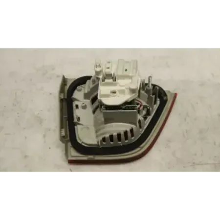 Feu arriere interieur droit bmw serie 3 e90/e91