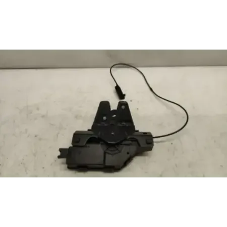 Serrure hayon bmw serie 1 e87/e81