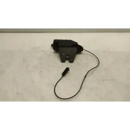 Serrure hayon bmw serie 1 e87/e81