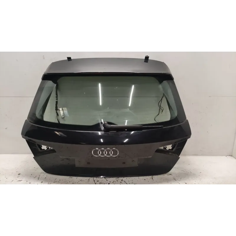 Malle / hayon / coffre audi a3 8v