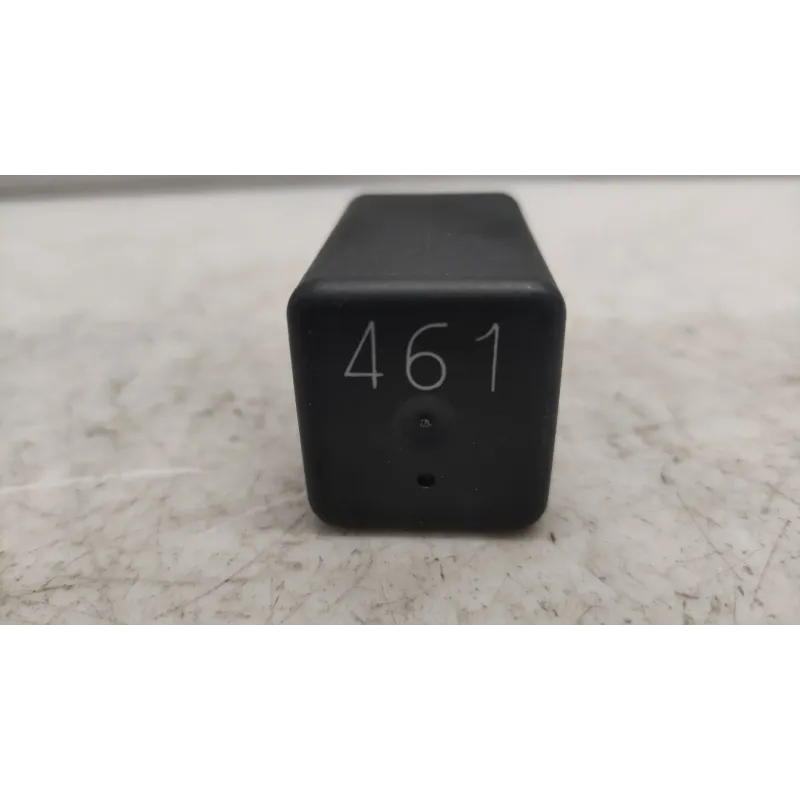 Relais volkswagen golf 5 v