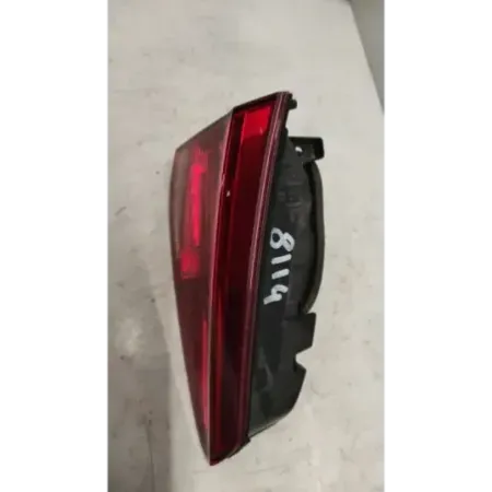 Feu arriere interieur gauche volkswagen touran 5t iii