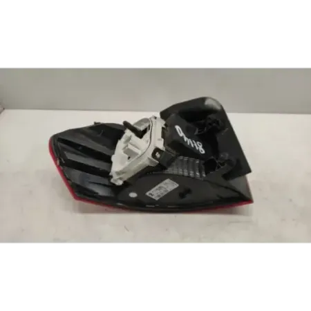 Feu arriere gauche volkswagen touran 5t iii