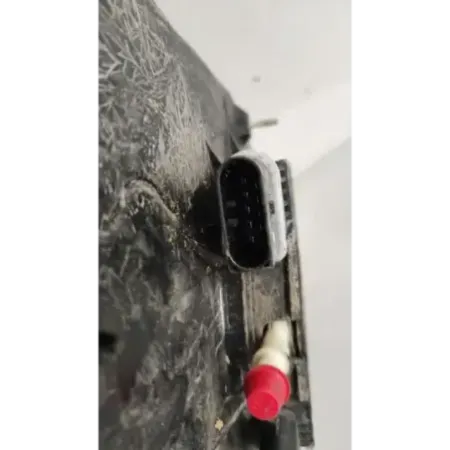 Reservoir adblue volkswagen touran 5t iii