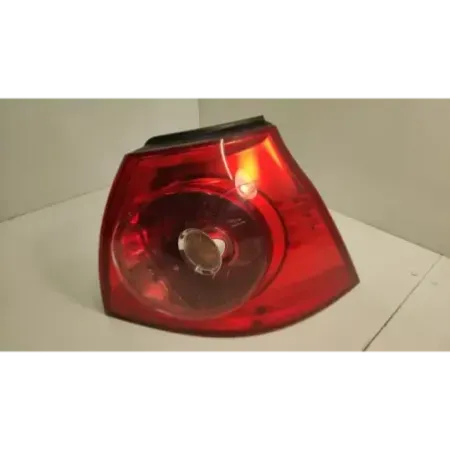 Feu arriere droit volkswagen golf 5 v