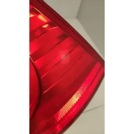 Feu arriere droit volkswagen golf 5 v