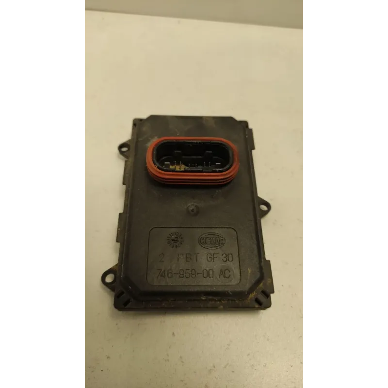 Boitier d'eclairage de virage audi a3 8v