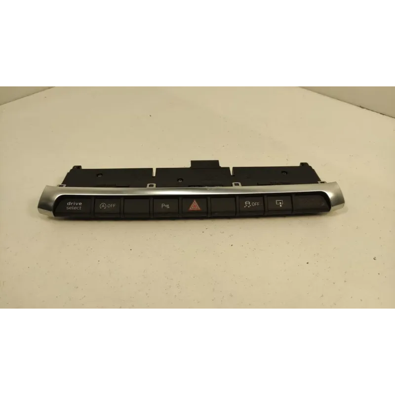 Bouton de warning audi a3 8v