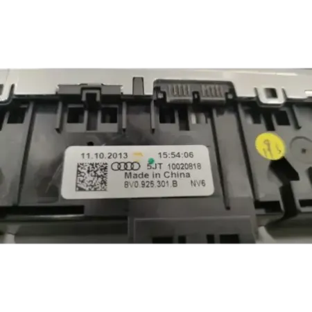 Bouton de warning audi a3 8v