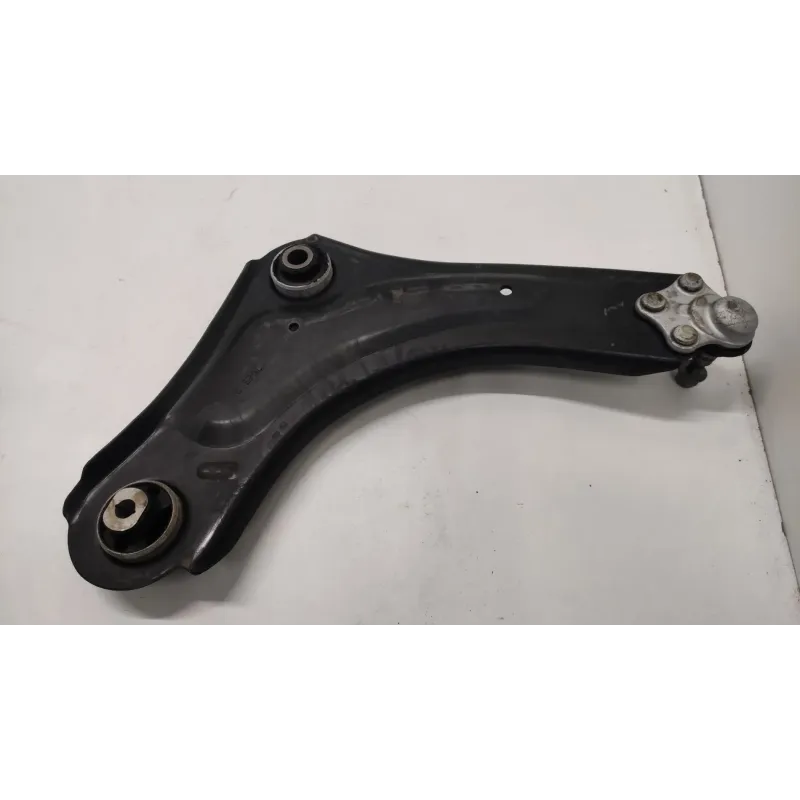 Bras inferieur avant gauche renault megane 3 iii