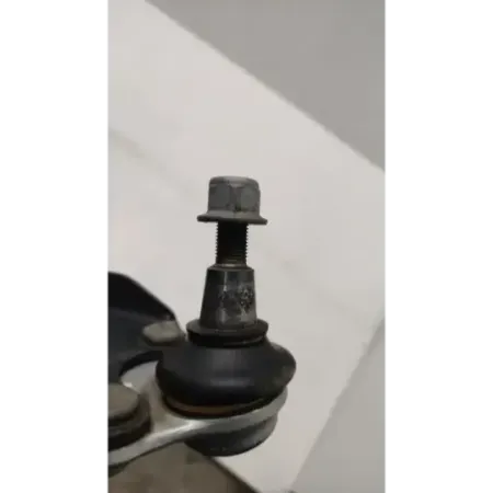 Bras inferieur avant gauche renault megane 3 iii