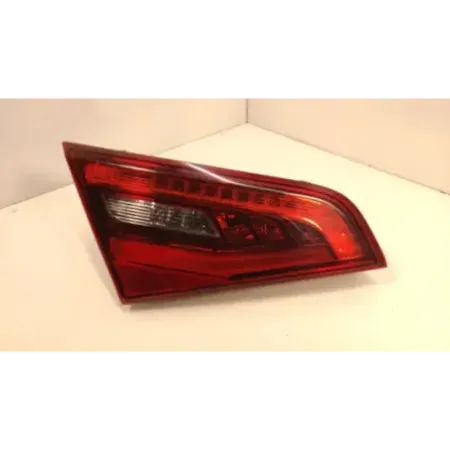 Feu arriere interieur gauche audi a3 8v