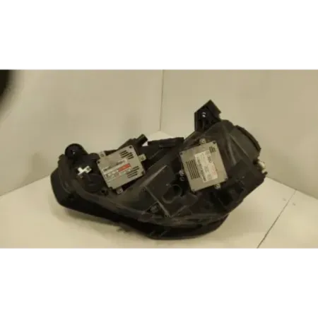 Phare droit audi a3 8v