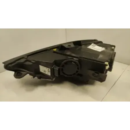 Phare droit audi a3 8v
