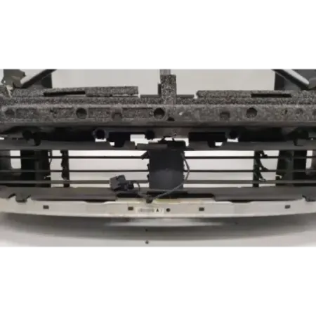 Armature avant bmw serie 6 g32 gt