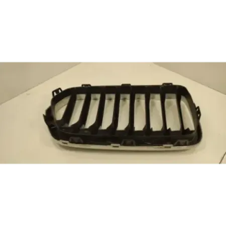 Calandre droit bmw x2 f39