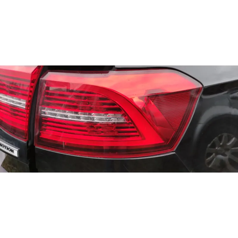 Feu arriere droit volkswagen passat 36 b7