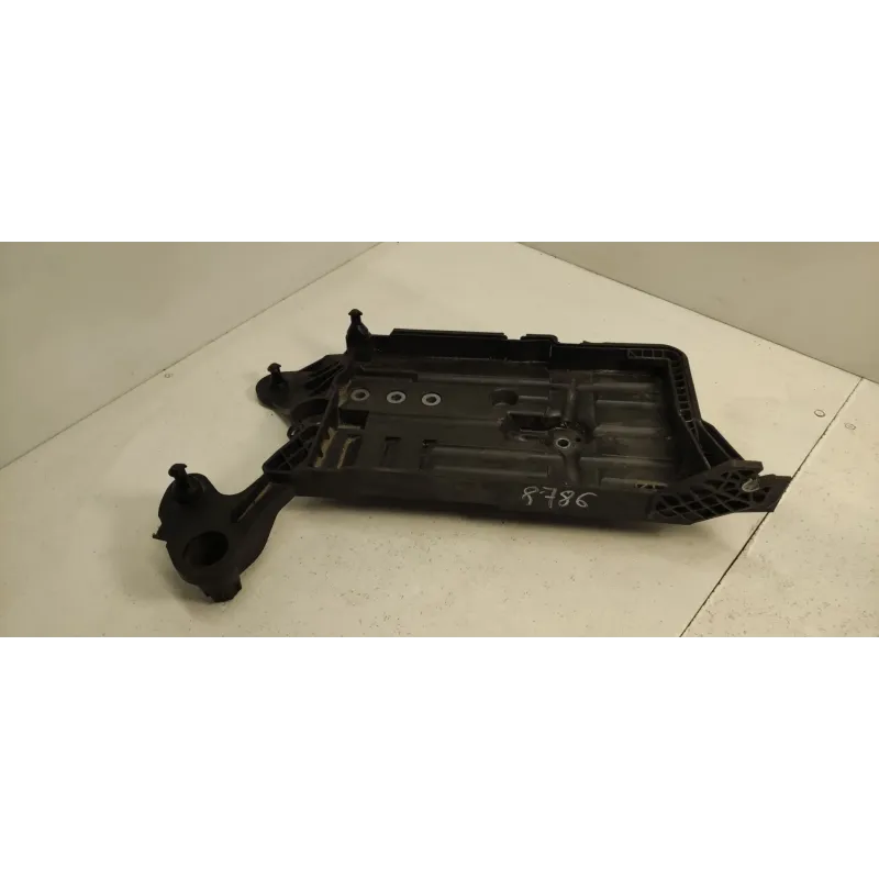 Support batterie de traction volkswagen passat 36 b7