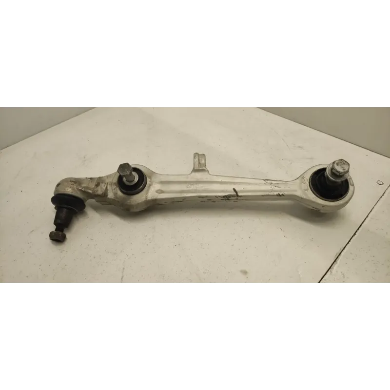 Bras inferieur avant gauche audi a4 8d b5