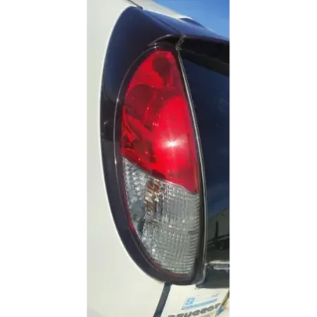 Feu arriere gauche peugeot ion