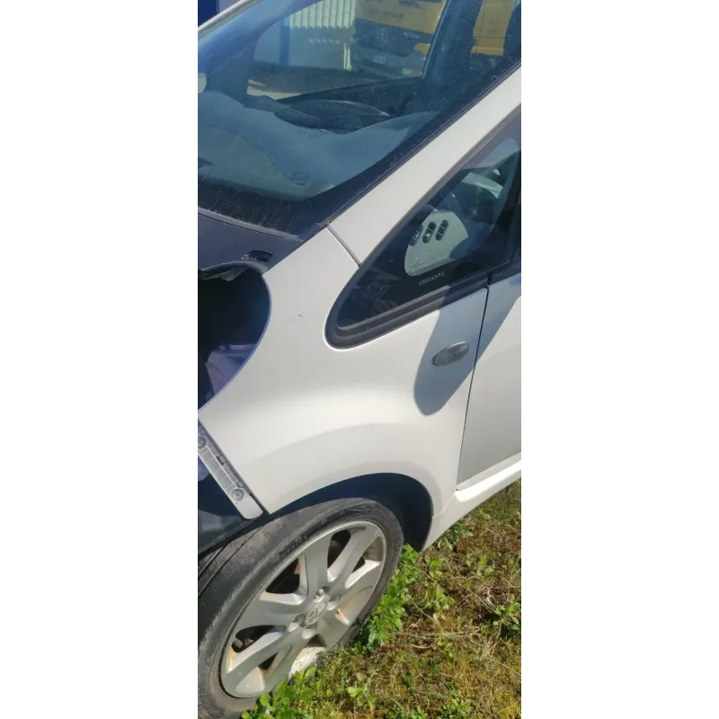 Aile avant gauche peugeot ion