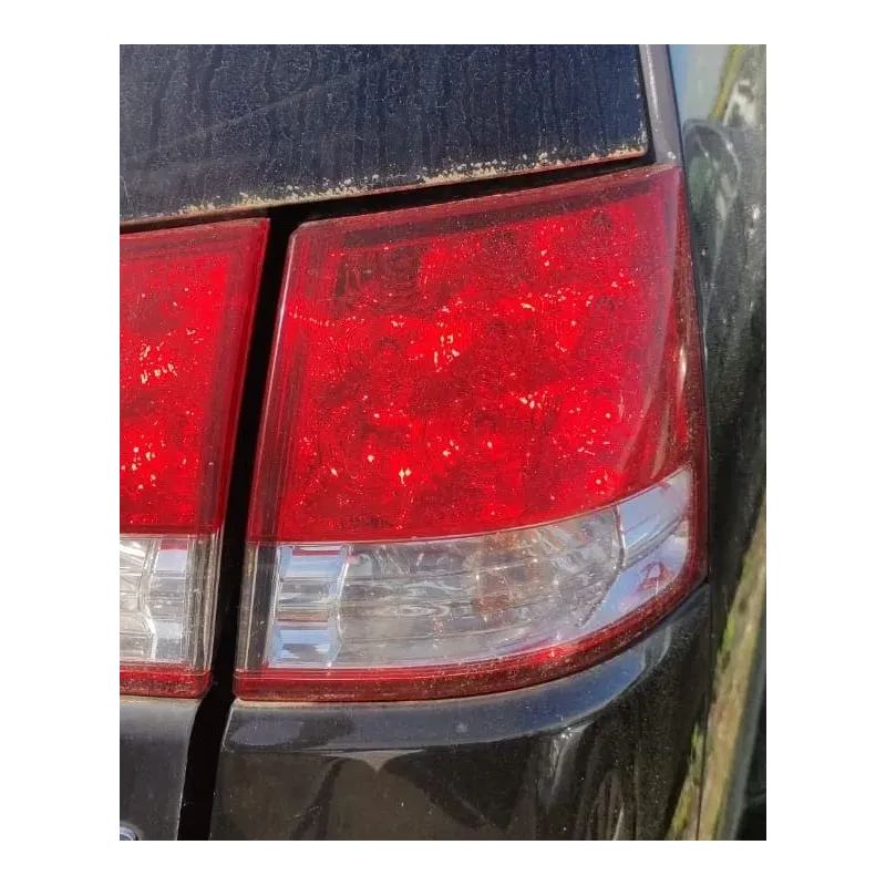 Feu arriere droit citroen c-crosser