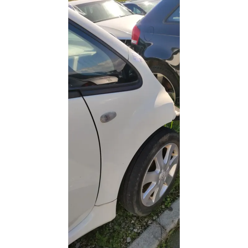 Aile avant droite peugeot ion